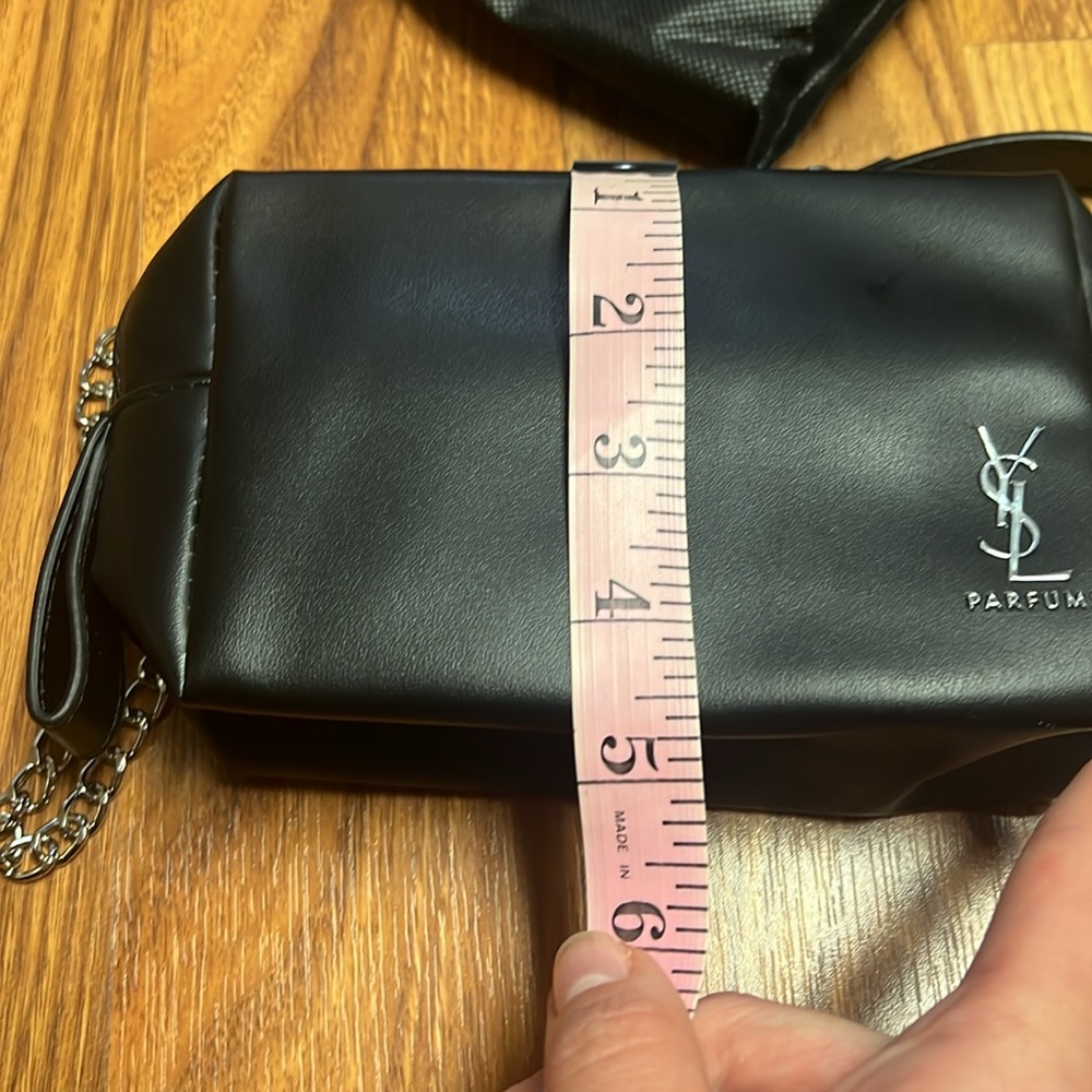YSL makeup pouch - Picture 7 of 7